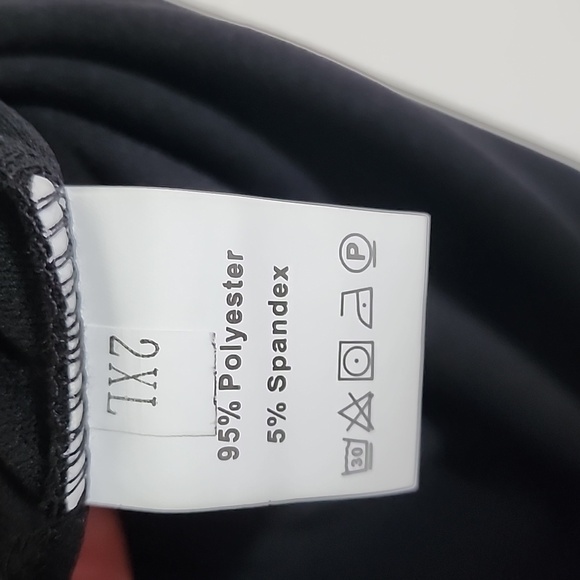 Elegant Houndstooth Trench Coat - Picture 3 of 6